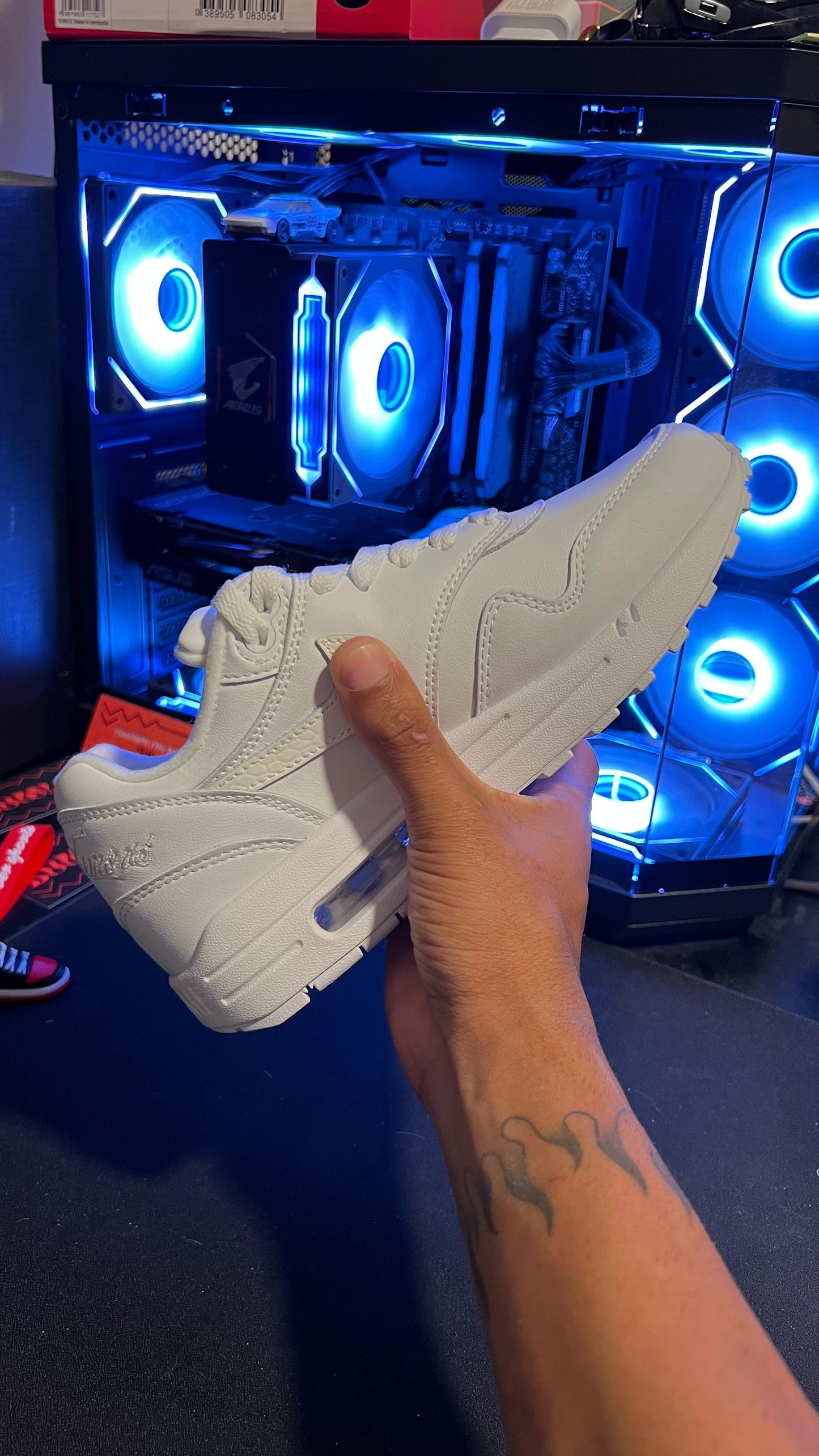 Sneaker AM Supreme Branco